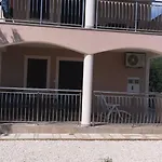 Apartment Pajo Seline